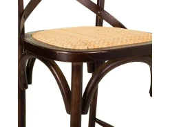 Banqueta de madeira e assento de rattan