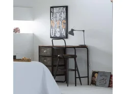 Banqueta de metal e madeira