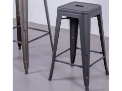 Banqueta empilhável de metal em aço (68cm) - Bistro - Preto