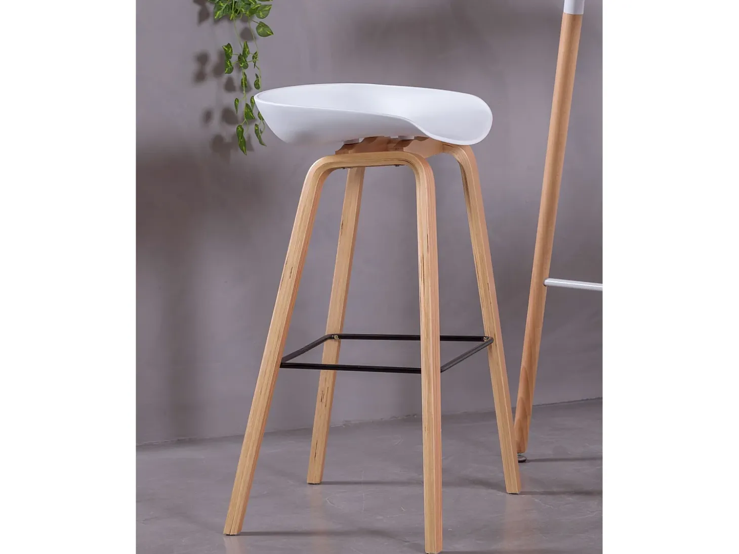 Banqueta nórdica com pés em madeira de faia (75cm) - Daxer - Branco