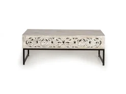 Base da mesa em madeira maciça e pés em metal antigo.