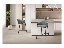 Cadeira de balcão IMANY – Veludo cotelê cinza escuro – Com braços – Pés em metal preto – Estilo design/industrial