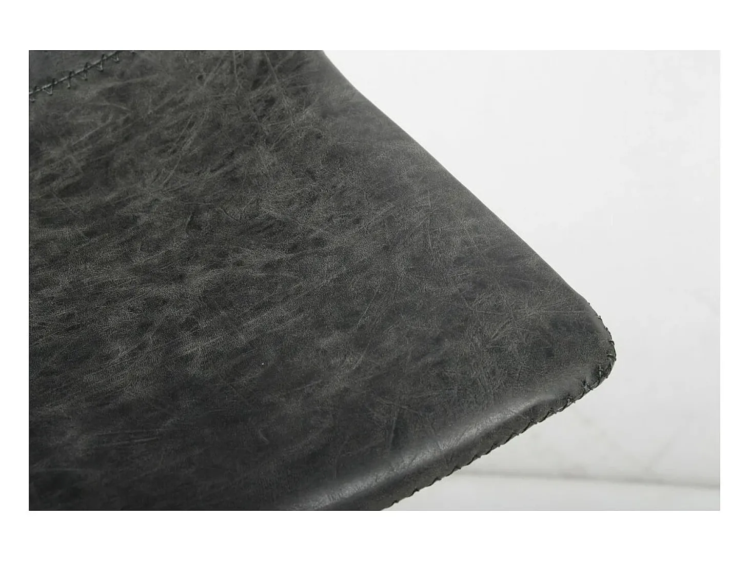 Cadeira de balcão 'Ozon' PU Preto, dimensões: A98 x L45 x P49 cm.