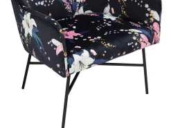 Cadeira decorativa estofada em veludo floral azul.