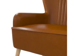 Cadeira decorativa estofada em pele sintética camel