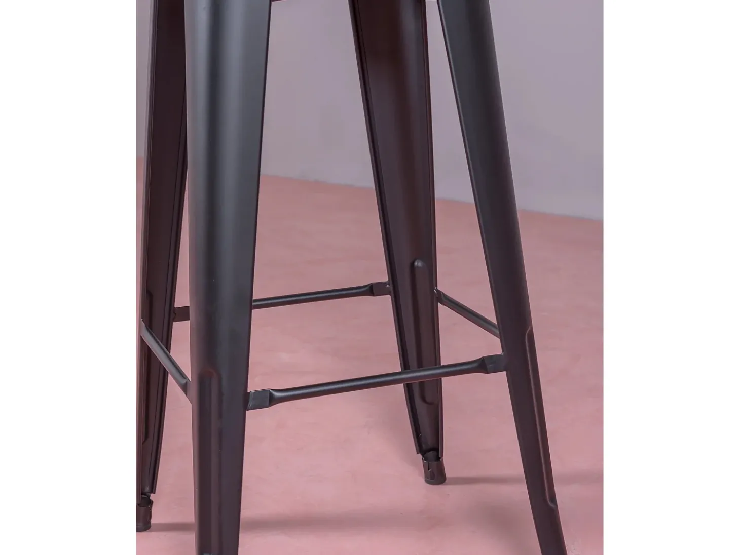 Conjunto de 4 bancos metálicos com encosto alto - Bistro - Preto