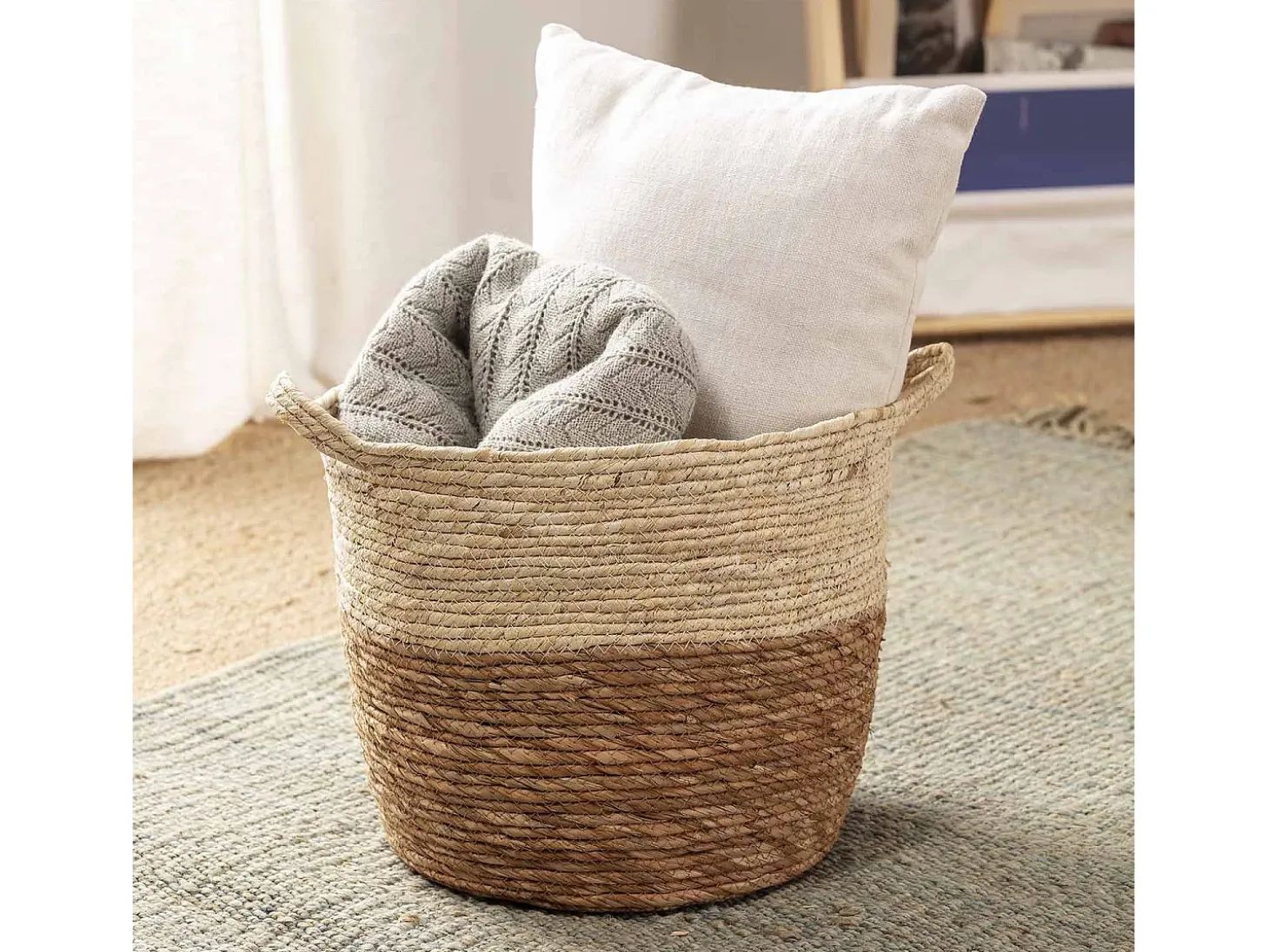 Conjunto de 3 cestas Brais de fibra natural com alças, branco/natural.