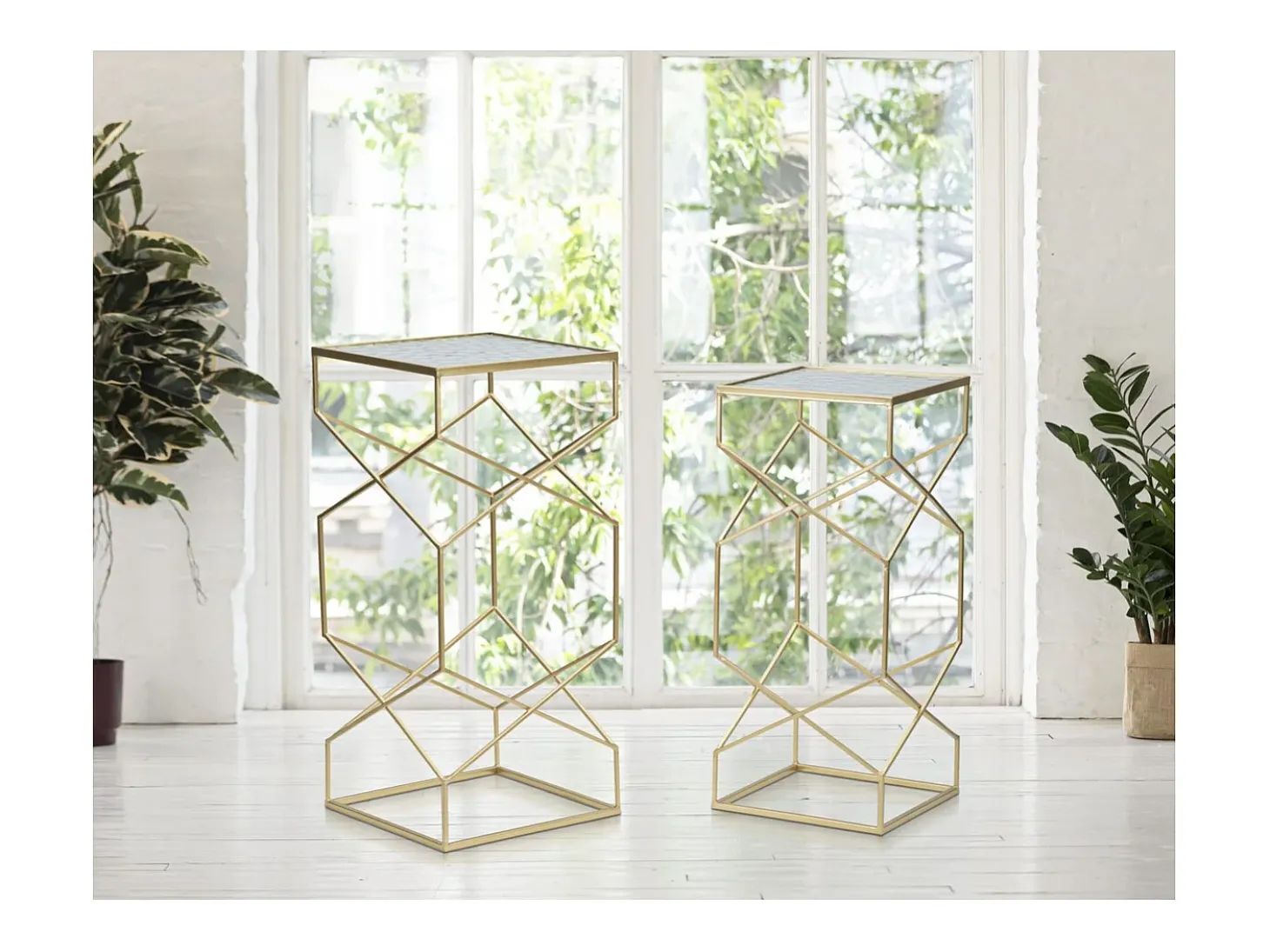Conjunto de Mesas Auxiliares VKH565, Ouro, 31,5x31,5x68 cm, Kendra Home