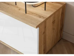 Conjunto de sala moderno com LED 2 vitrinas e móvel de TV 180 cm corpo carvalho wotan frentes branco brilho