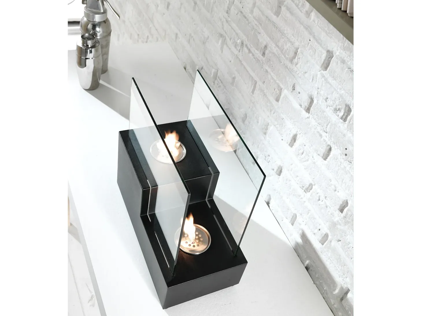 Due passi - Vela de mesa de bioetanol em metal preto