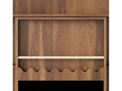 Estante cor nogueira com porta de correr, quadro preto e 9 prateleiras abertas, MDF