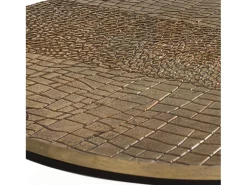 Lote com 2 mesas de metal e alumínio