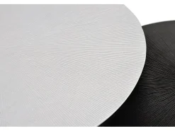 Lote de 2 bases de mesa com estrutura e placas de metal.