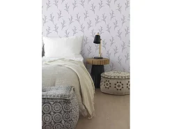 Mesa de apoio em metal preto e madeira natural
