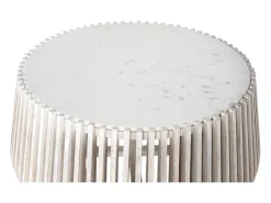 Mesa de base redonda em mármore branco e madeira de mangue.