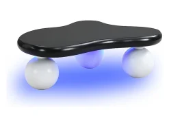 Mesa de centro com LEDs - 95 x 62,5 x 32 cm - design em forma de nuvem e pernas redondas - preto + branco