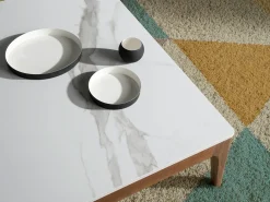 Mesa de centro quadrada em porcelana, mármore e nogueira 2042 ANGEL CERDA