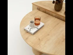 Mesa de centro redonda de design em madeira CARLOW com arrumação - Nogueira