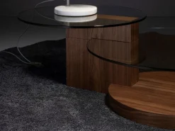 Mesa de centro redonda em vidro temperado e nogueira 2019 ANGEL CERDA