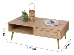 Mesa de centro robusta cor carvalho claro. Pés em madeira bruta, dimensões 59x39x110cm.