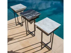 Mesa de mármore branco trapezoidal