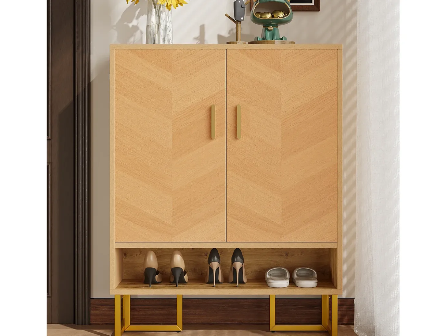 Móvel para sapatos moderno 80x38x100 cm - con 2 portas - Acabamento madeira - Estrutura de ferro dourado - MDF - Natural