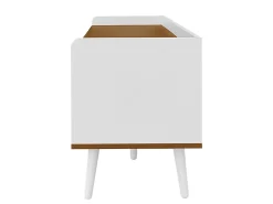 Móvel para TV com 3 portas, acabamento às riscas, branco e natural.