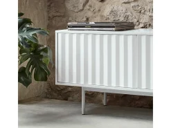 Móvel TV 2 portas e uma aba branco 180x40 cm