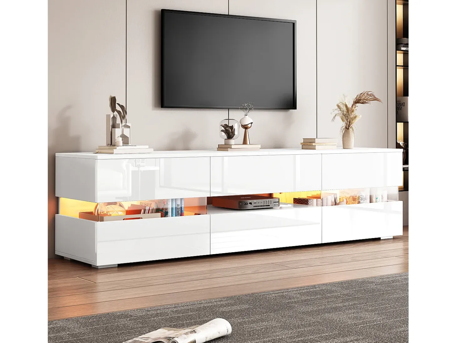 Móvel TV com 4 portas, 2 gavetas, compartimento aberto - 160 x 39 x 45 cm - Aglomerado - LEDs - Branco brilhante