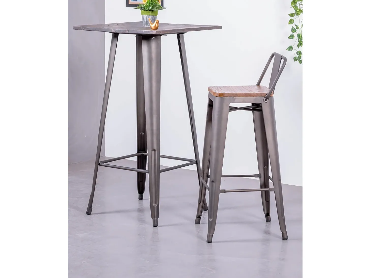 Pack de 4 bancos metálicos com assentos de madeira - Bistro - Antiguidade
