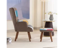 Poltrona com apoio para os pés, encosto e almofadas, multicolorida