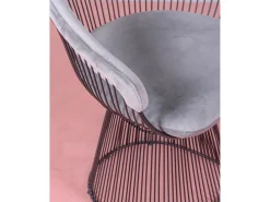 Poltrona de design estofada em veludo e estrutura em aço - Albert - Cinza
