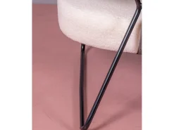 Poltrona de design estofada em bouclé e base em aço - Oxford - Branco