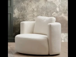 Poltrona de pelúcia creme em madeira de faia - Confortável e moderna