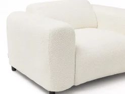 Poltrona em tecido bouclé branco estilo design POGNI de Maison Céphy