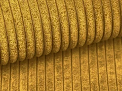 Poltrona em veludo canelado amarelo de estilo design AMELIA
