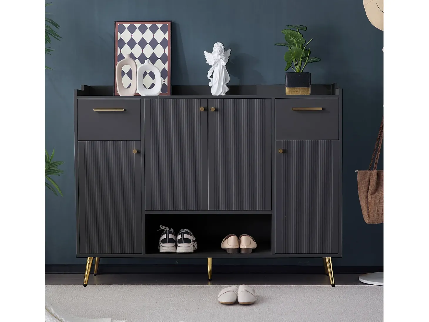 Sapateira com 2 gavetas e 4 portas - 130 x 37 x 100 cm - pés metálicos e aglomerado - Preto