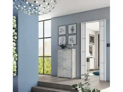 Sapateira Peonia, Móvel de entrada multiuso com 3 portas sanfonadas, Sapateira de dupla profundidade, 100% Fabricado na Itália, 67x28h112 cm, Cimento e Azul Claro