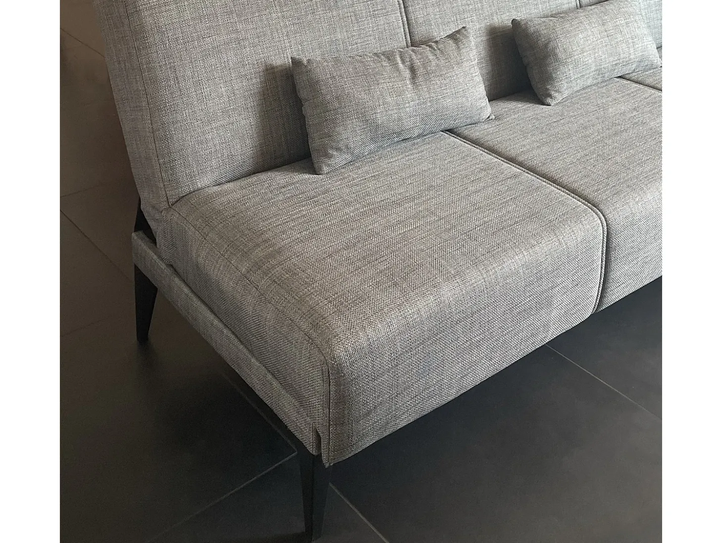 Sofá cama Hugo, Sofá cama de tecido, Sofá cama com abertura click-clack, Sofá cama com almofadas, 190x70h80 cm, Cinza