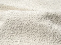 Sofá de 4 lugares convertível em tecido bouclé branco POGNI de Maison Céphy
