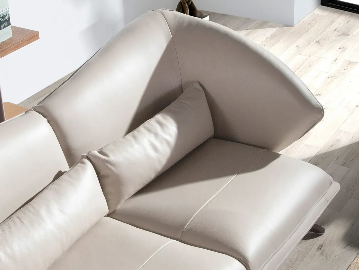 Sofá de 2 lugares em pele cinzenta taupe 6145 ANGEL CERDA