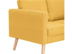 Sofá de 2 lugares em tecido amarelo