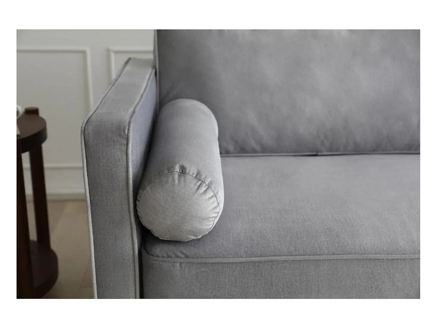 Sofá direito de design vintage de 3 lugares em veludo cinza claro NALHA - Estilo Escandinavo