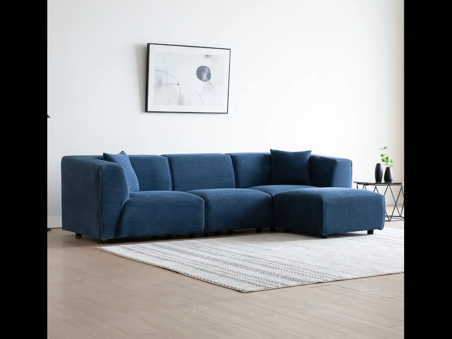 Sofá modular de 4 lugares em veludo cotelê azul Monroe