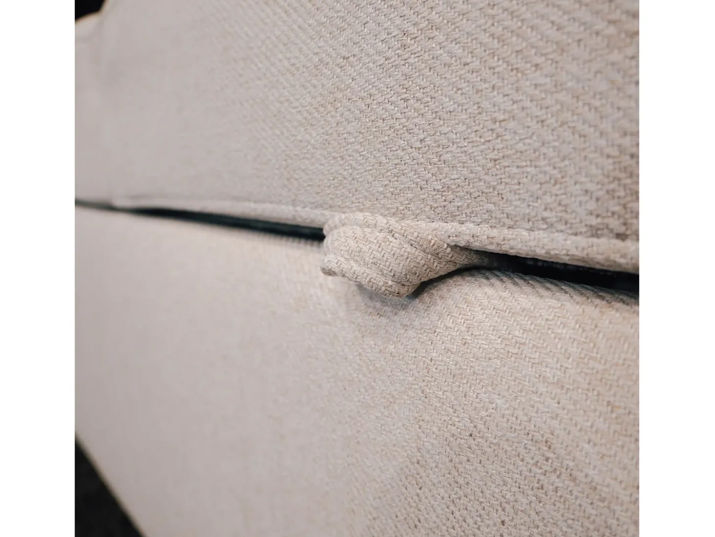 Sofá-cama 3 lugares Bege chaise longue reversível lado direito/esquerdoche com 2 pufes (248 x 117 x 90 cm) - AVERY
